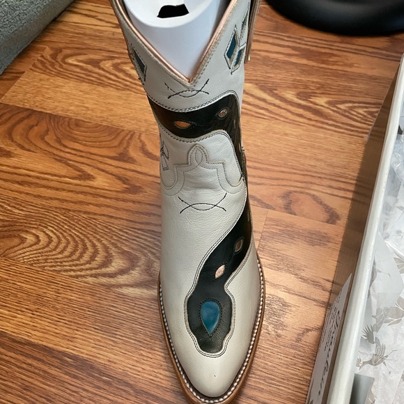 Fraulein Boot Company Sneaky Snake Boot - Picture 2 of 9